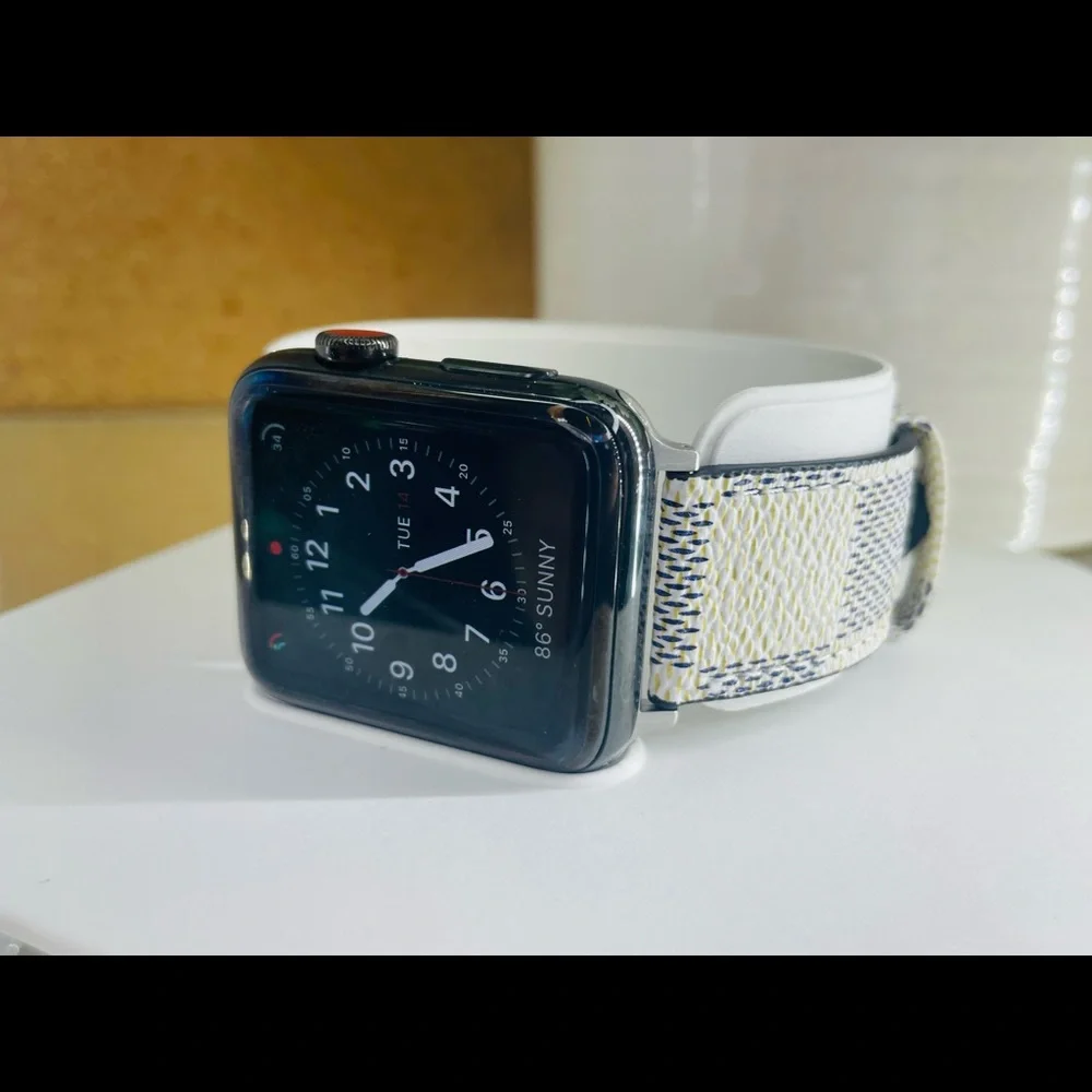 Cute Checkered Watchband in White For Apple Watch Any Series, Please Select Size
